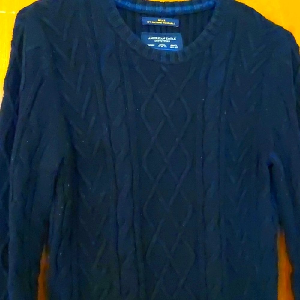 American Eagle Men's Cable Knit Sweater Navy Blue